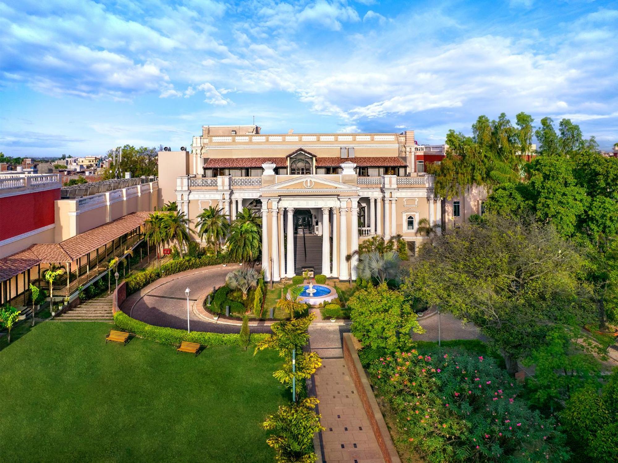 Welcomhotel By Itc Hotels, Raja Sansi, Амритсар Екстериор снимка